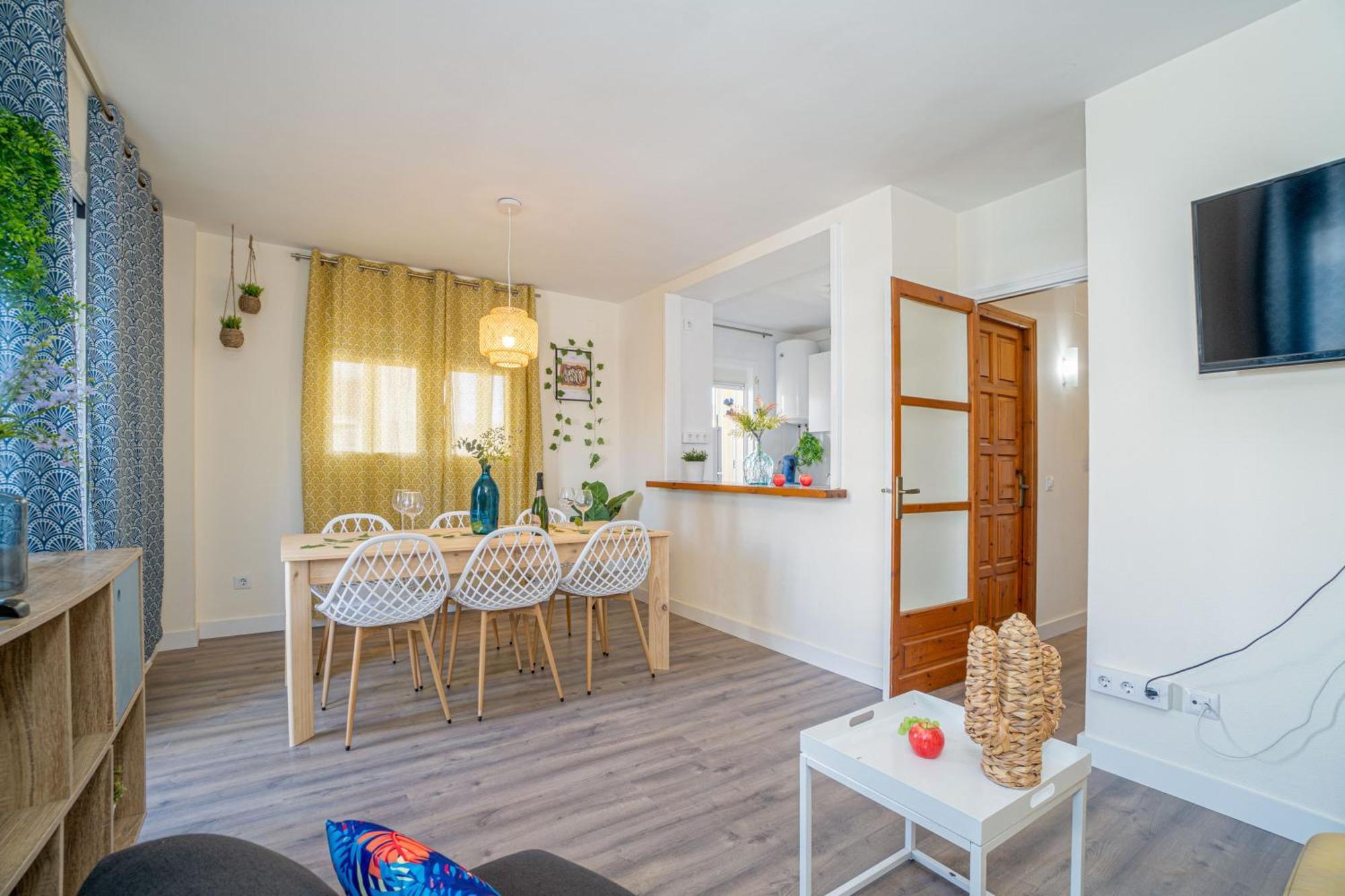 Est1-Spaciouss Appartment In The Beach, Bbq, Downtonwn, Parking, Fast Wifi Fibre Roses Eksteriør billede