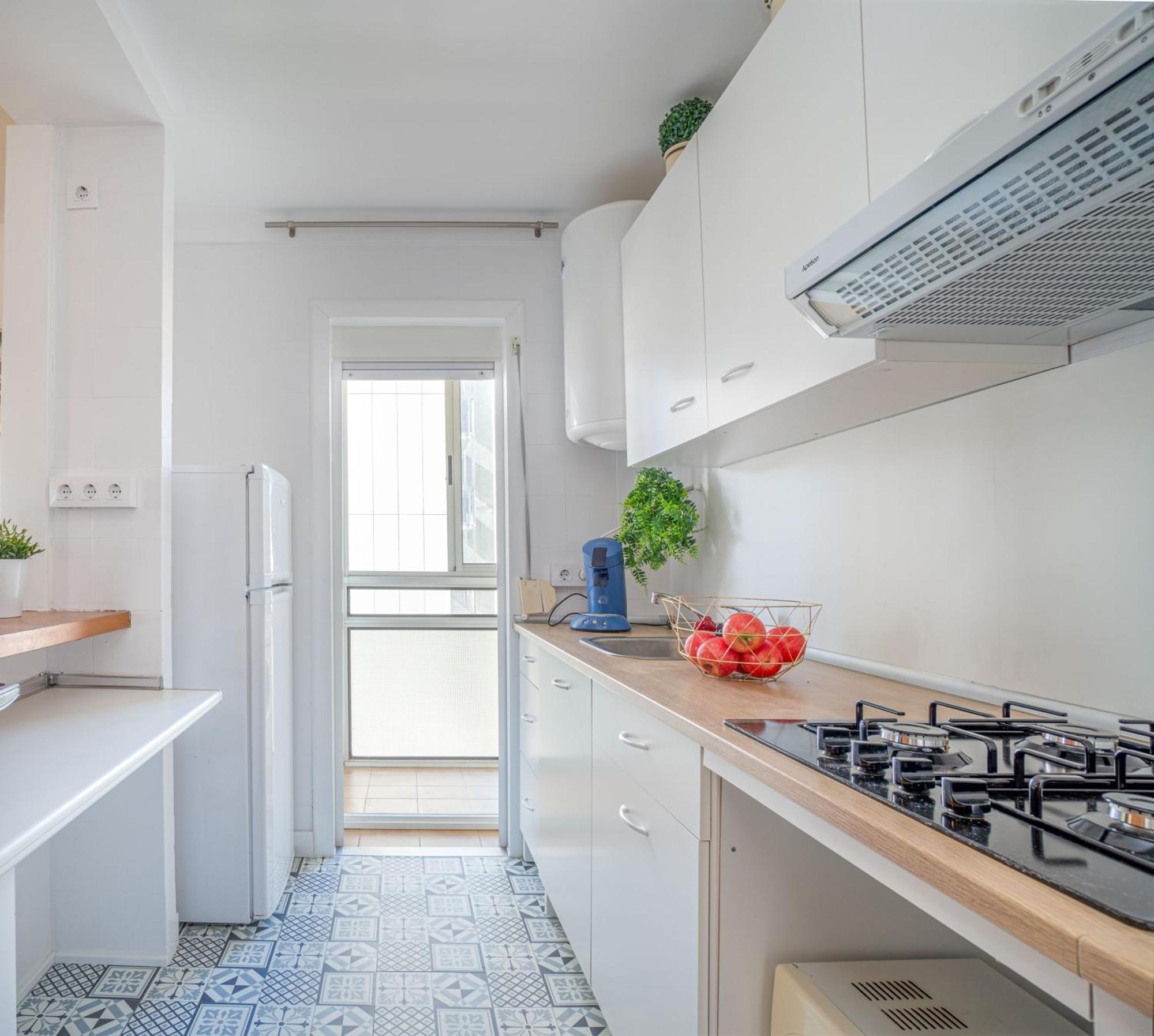 Est1-Spaciouss Appartment In The Beach, Bbq, Downtonwn, Parking, Fast Wifi Fibre Roses Eksteriør billede